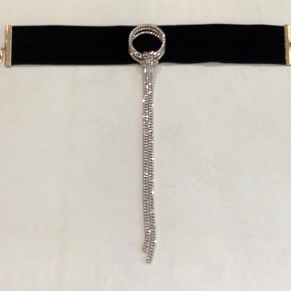 Choker NWOT
